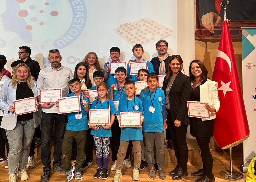Akıl ve Zeka Oyunları Turnuvasına damga vurdular