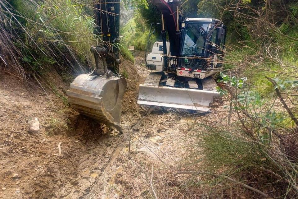 Efeler'in her noktasında çalışmalar sürüyor