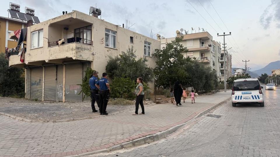 Balkondan düşen bebek hayatını kaybetti