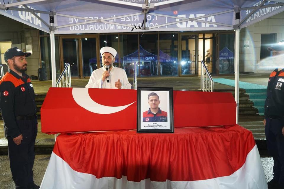 Kayıp genci ararken can verdi! AFAD ekibini yasa boğan kaza