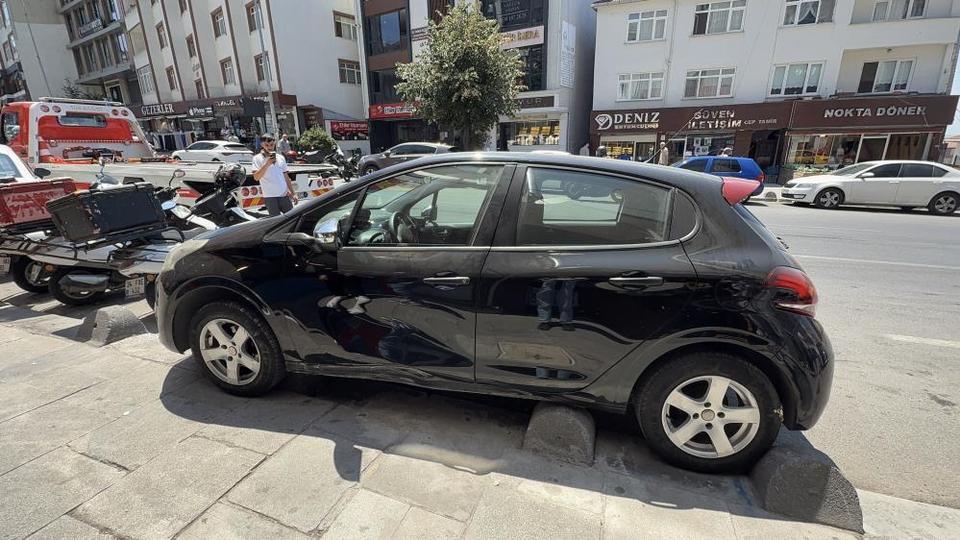 Sara nöbeti iddiası: Sürücü kaza yaptı, 1 yaralı