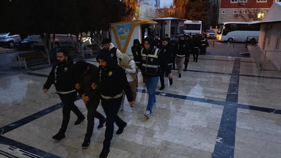 Fuhuş operasyonu: 27 tutuklama