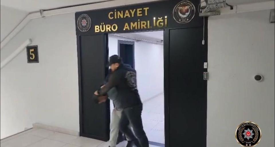 18 yaşındaki genç kız cinayete kurban gitti