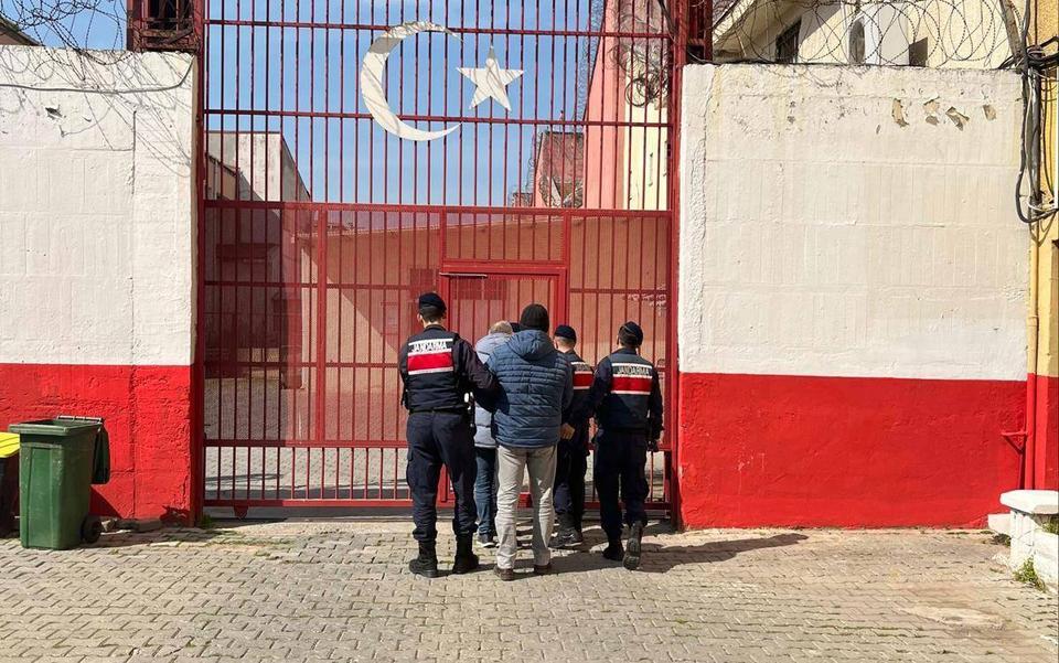 Aydın’da FETÖ operasyonu: 2 hükümlü cezaevine gönderildi