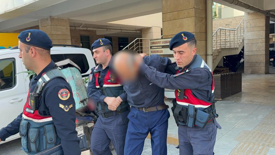 60 yaşındaki adam 20 yaşındaki zihinsel engelli akrabası kıza cinsel istismardan tutuklandı