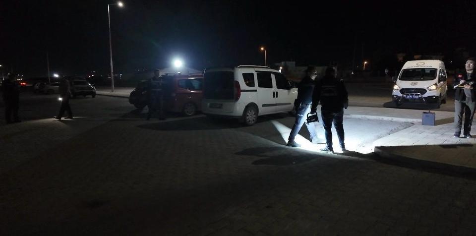 Kızı ile boşanma aşamasındaki damadını vurdu: 2'si ağır, 3 yaralı
