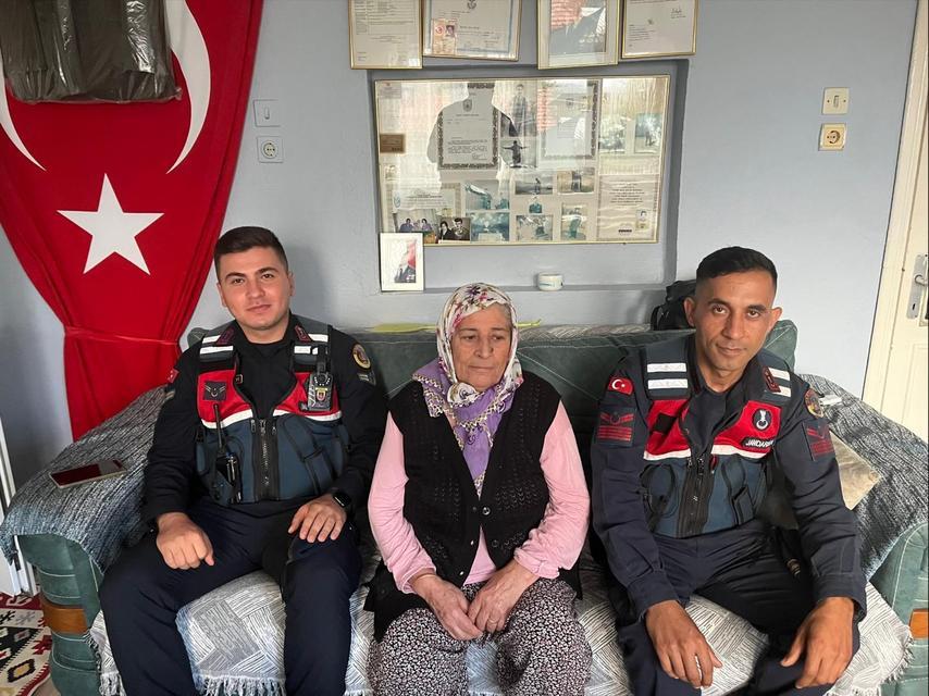 Aydın jandarmasından anlamlı ziyaret