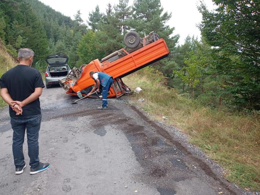 Ormanlık alanda kaza: 3 yaralı