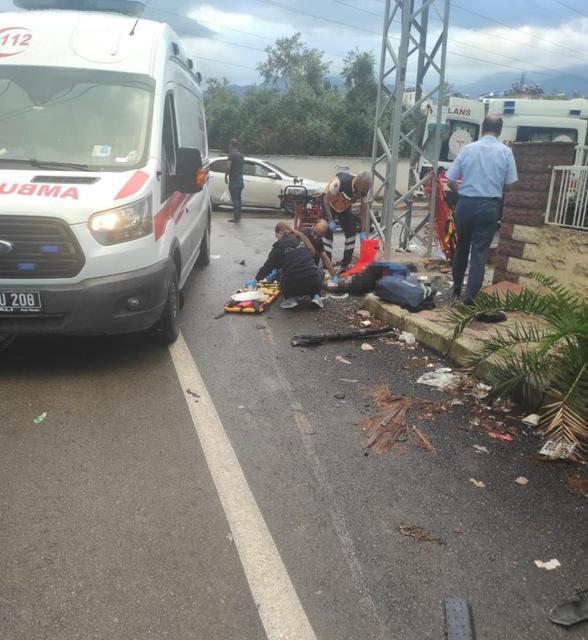 Servisle çarpışan motosikletteki 16 yaşındaki çocuk öldü