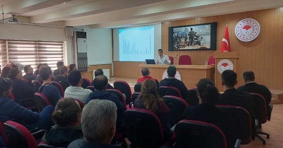 AYDIN'DA VETERİNER HEKİMLERE 'ŞAP HASTALIĞI' EĞİTİMİ VERİLDİ