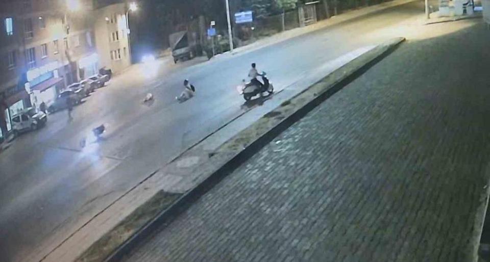 Korkunç kazada 16 yaşındaki kız yoğun bakımda! Baba yetkililere seslendi