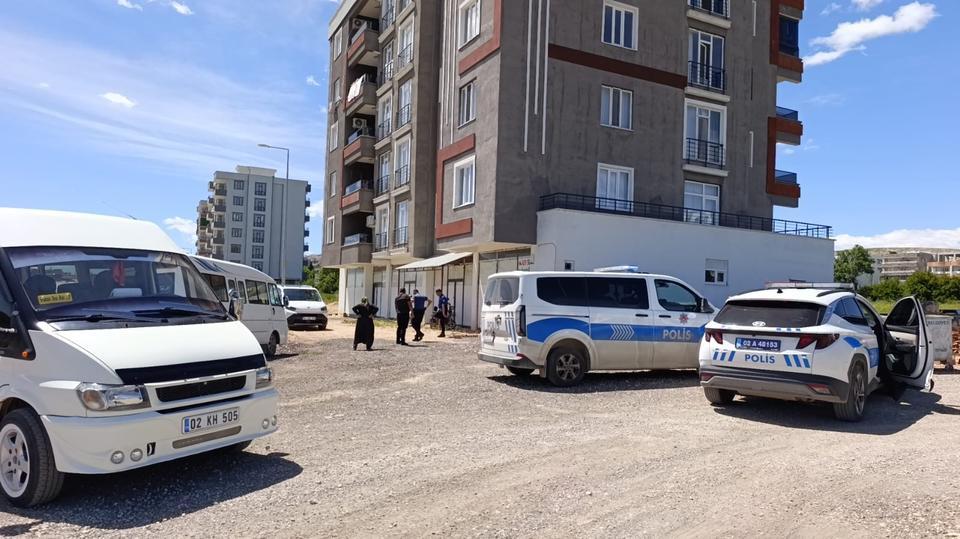 ADIYAMAN'DA ÜVEY KIZ KARDEŞİNİ KAÇIRMA GİRİŞİMİ İDDİASI