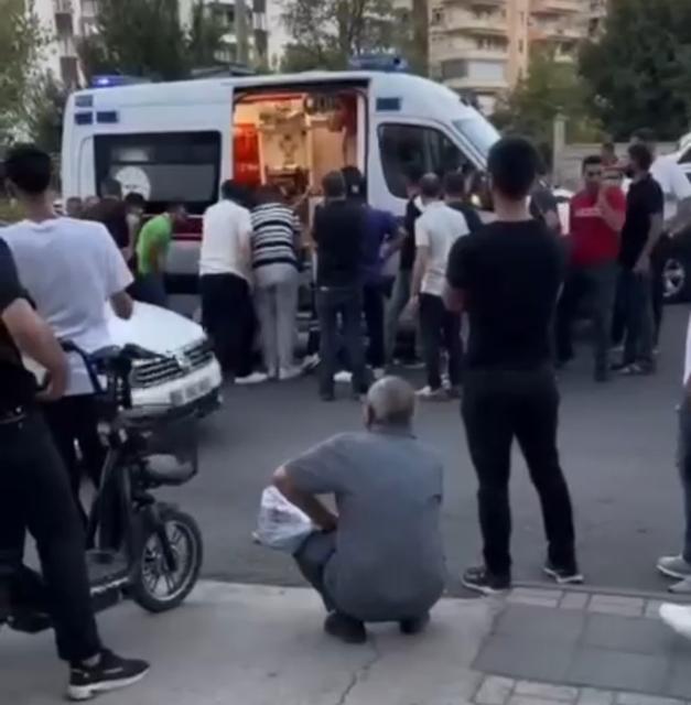 Eşiyle çocuğunu parka götürürken kurşunların hedefi oldu