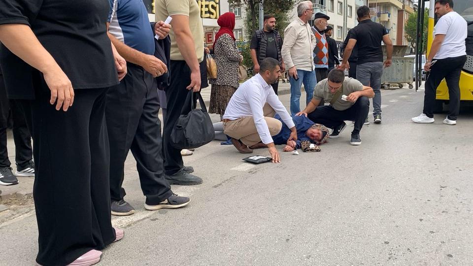 Otobüsün çarptığı yaşlı kadın ağır yaralandı