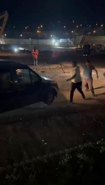 Öfkelenen sürücü ortalığı birbirine kattı