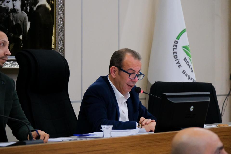 Tanju Özcan’ın şantaj davasına damga vuran iddia: "Narven Termal Kasaba’ya şoförü götürdü, Tanju Özcan’la birlikte olurken izledi"