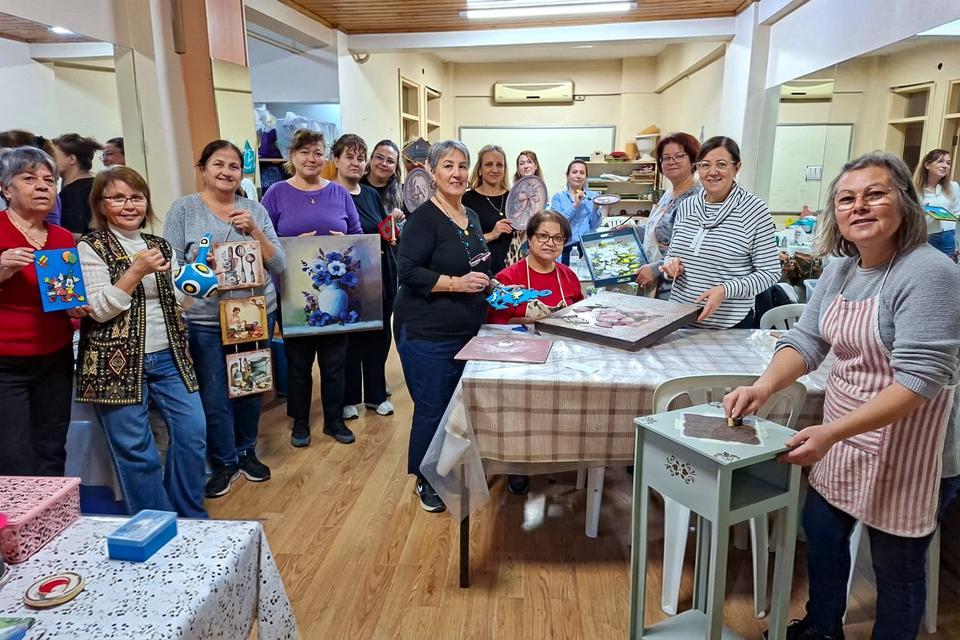 Efeler’de kadın odaklı projeler dikkat çekiyor