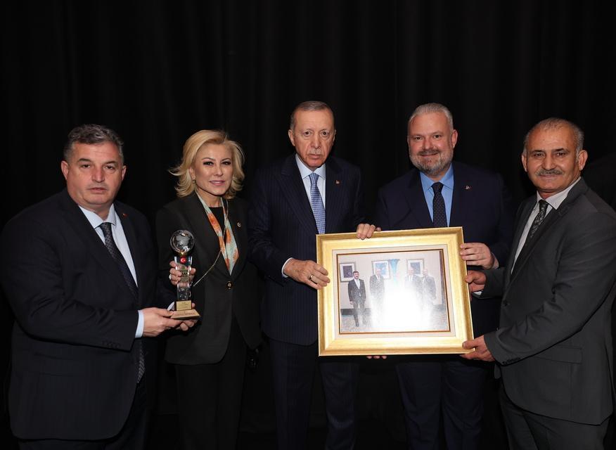 MENEMENLİ ÇÖMLEK USTASINDA UNESCO ÖDÜLÜ