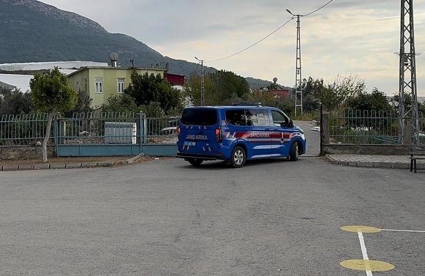 Okul müdürüne tüfekli saldırı