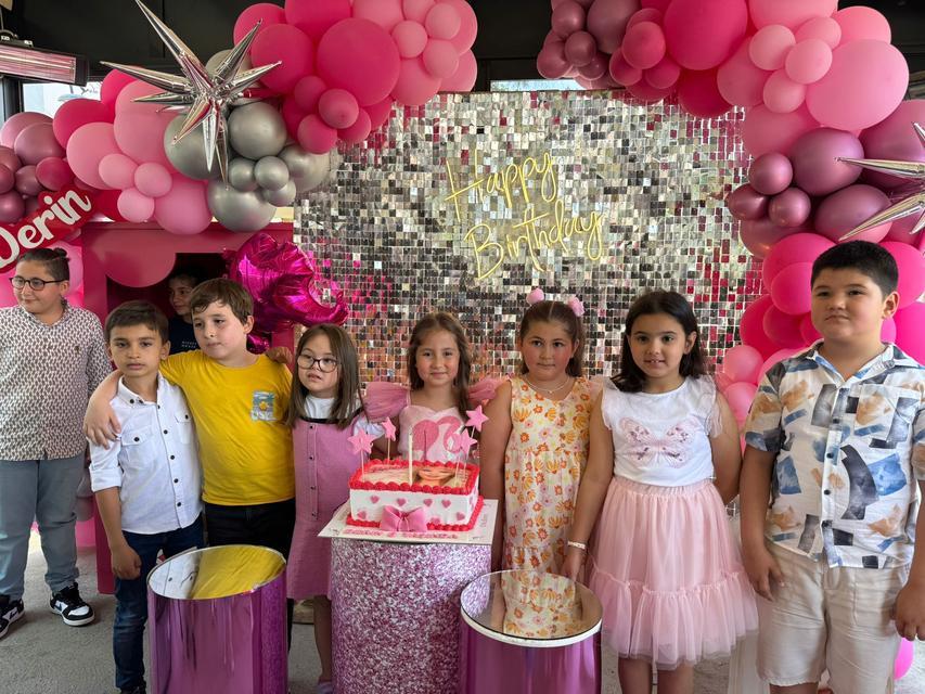 Derin 8 yaşında