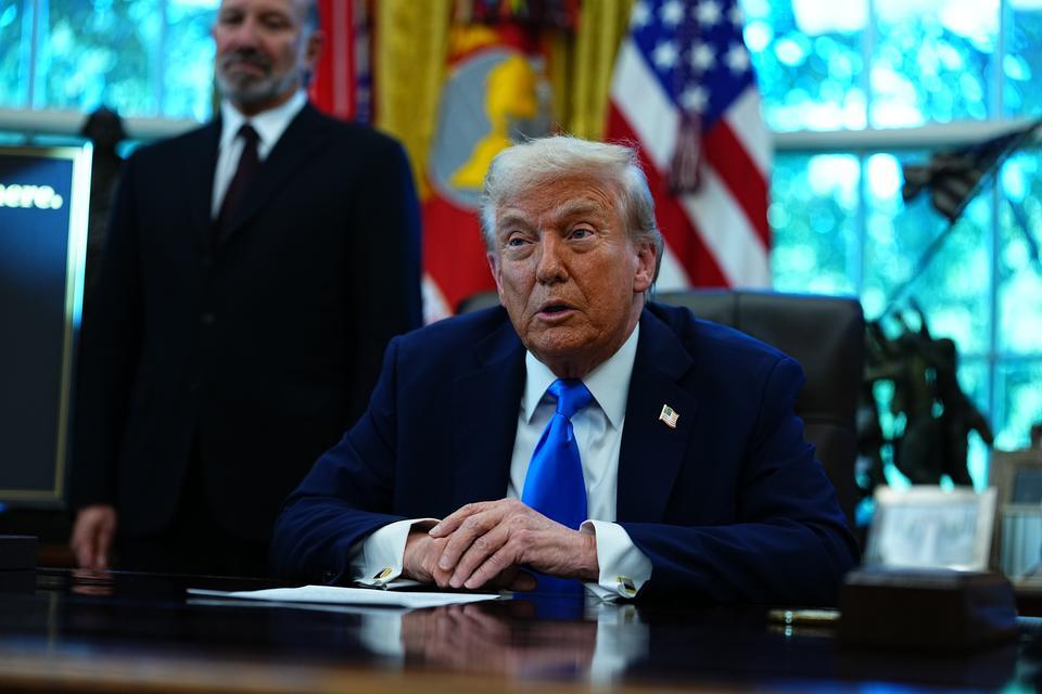 Trump: "Xi ile çok verimli bir telefon görüşmesi yaptım"