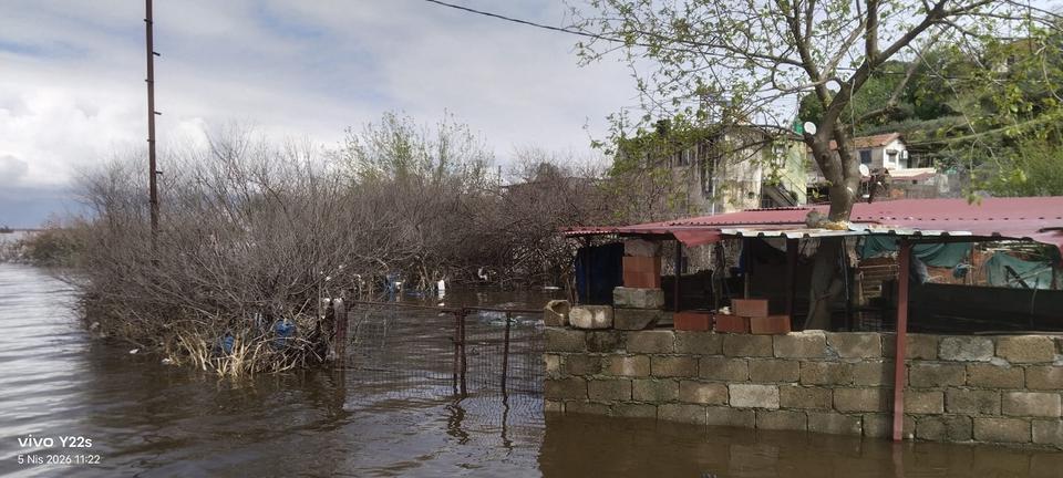 Söke  de Akçakaya Mahallesi  Bir Kez  Daha Taşkına  Teslim Oldu