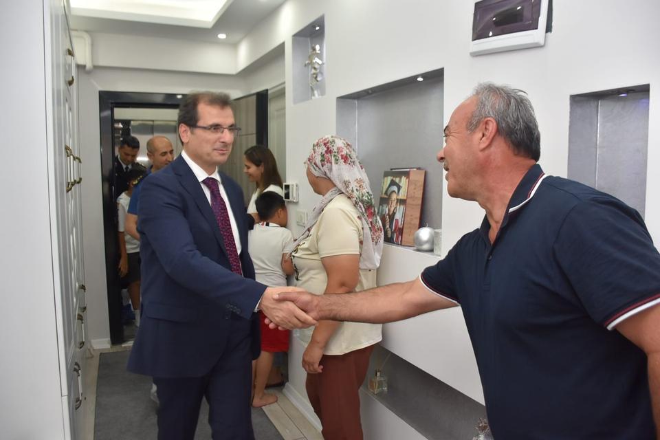 Salihli'de şehit aileleri Kurban Bayramı'nda unutulmadı