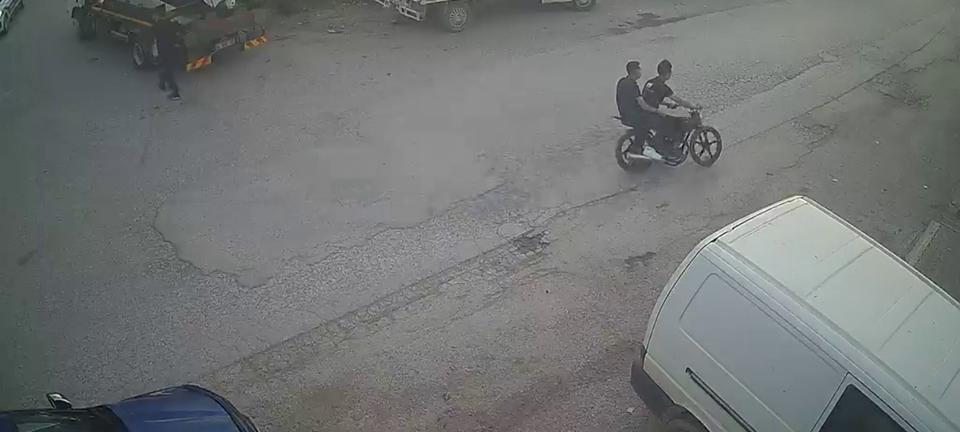 16 yaşındaki sürücü kazada yaralandı