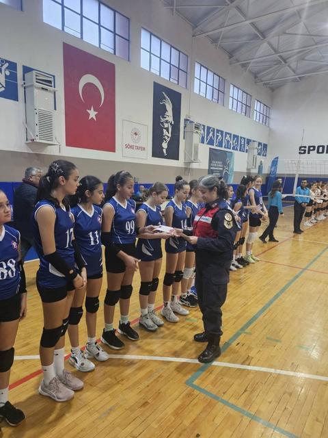 SÖKE'DEKİ MAÇTA JANDARMADAN BİLGİLENDİRME