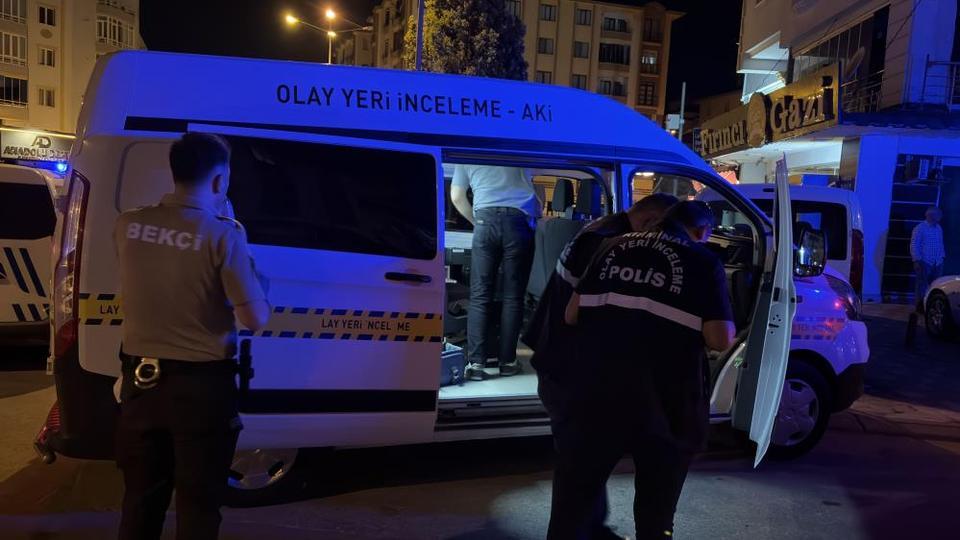 52 yaşındaki adam evinde ölü bulundu