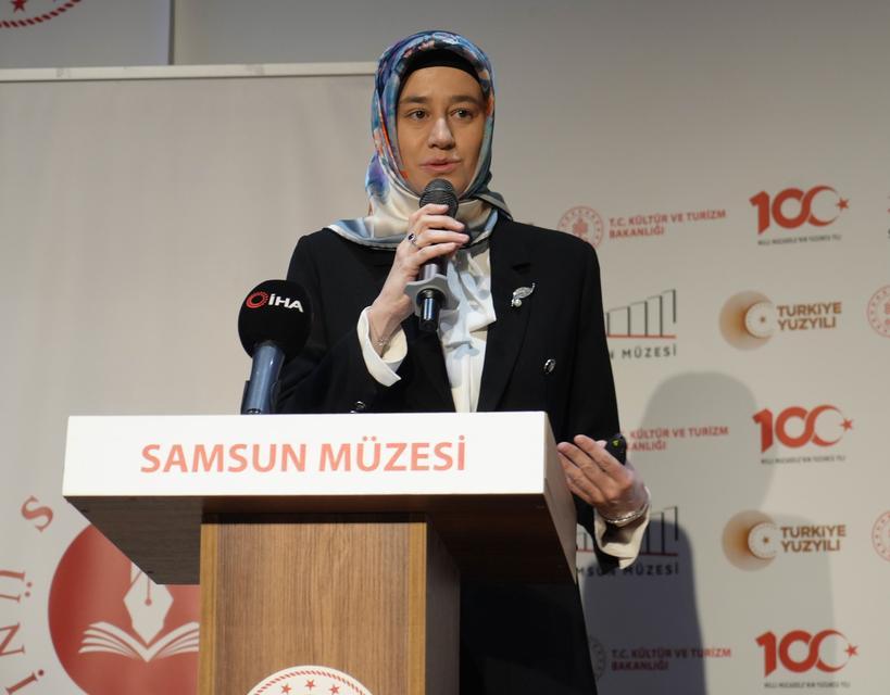 'MÜSLÜMAN NÜFUSU, 2070'TE HRİSTİYAN NÜFUSUNU GEÇECEK' DİYANET İŞLERİ BAŞKANLIĞI MÜHTEDİ ÇALIŞMALARI VE YURTDIŞI SOSYAL İÇERİKLİ DİN HİZMETLERİ DAİRE BAŞKANI DOÇ. DR. SEVDE DÜZGÜNER: "FRANSA, ALMANYA, HOLLANDA VE İNGİLTERE'DE ÇOCUKLARA EN ÇOK KONULAN İSİM MUHAMMED" "ALMANYA VE AMERİKA'NIN YANI SIRA HİNDİSTAN'DA İSLAMOFOBİ ARTTI" "FİLİSTİN'E YÖNELİK SOYKIRIMDAN SONRA İSLAM'A YÖNELİK İLGİNİN ARTTIĞI DOĞRU"
