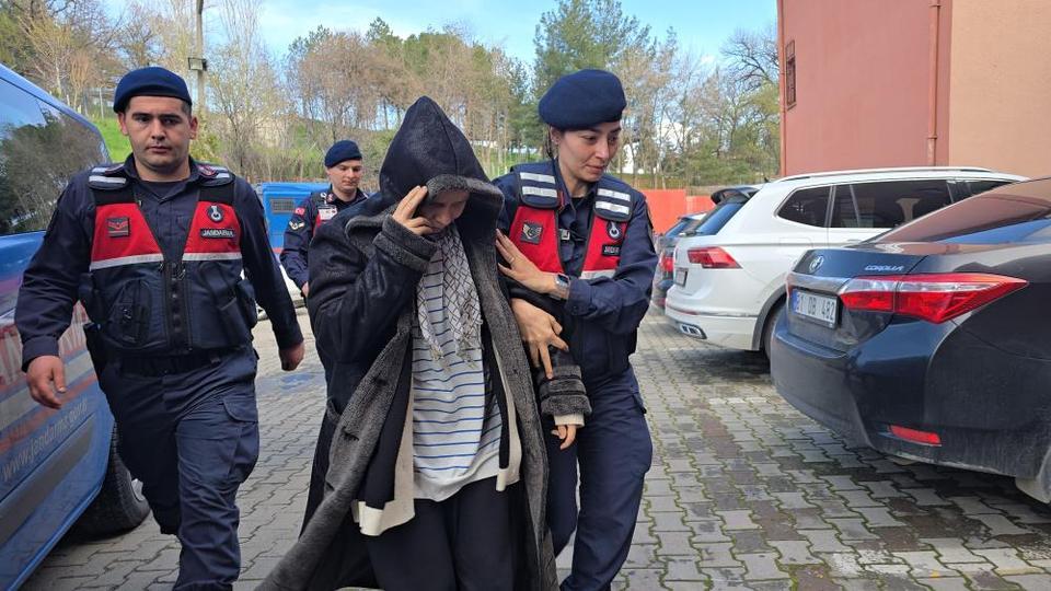 40 yaşındaki kadın, kocasını av tüfeğiyle öldürdü