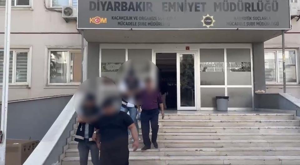 "Tefecilik" ve "Nitelikli Yağma" operasyonunda 2 tutuklama