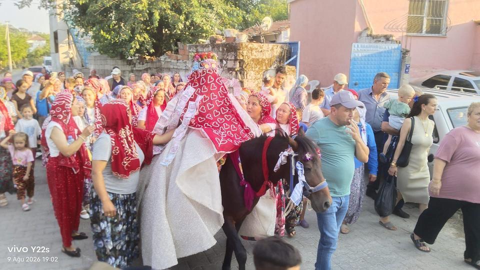 Söke de Belgesel Tdaında Düğün