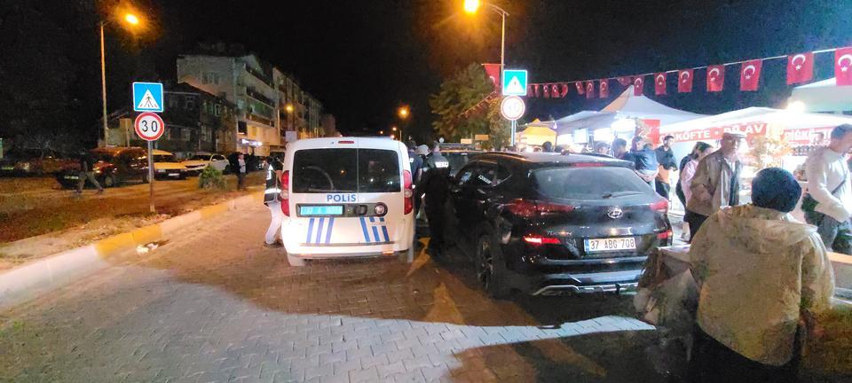 Festivalde satıcılar arasında bıçaklı kavga: 1 ağır yaralı