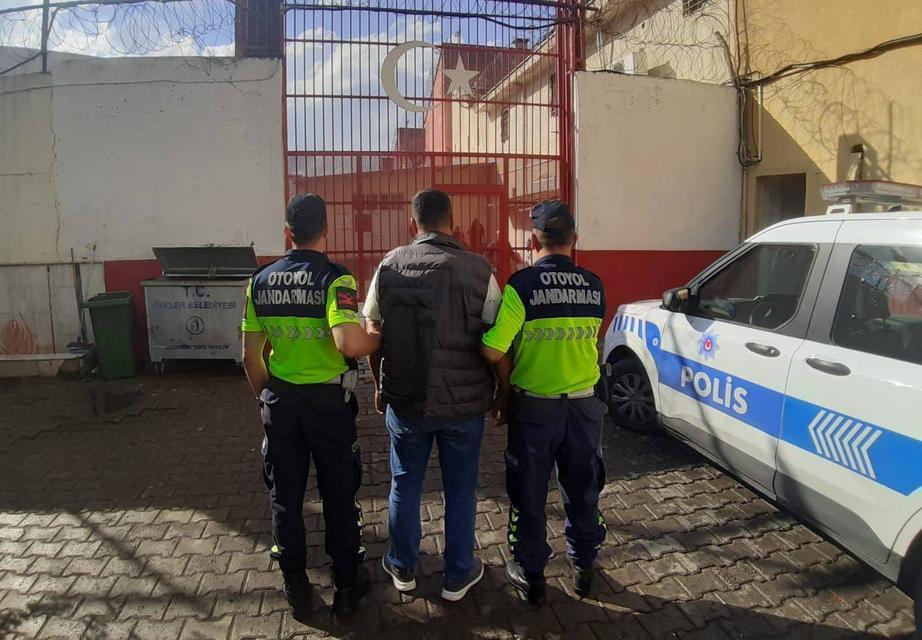 Aranan zanlı Aydın Otoyol Gişeleri’nde yakalandı
