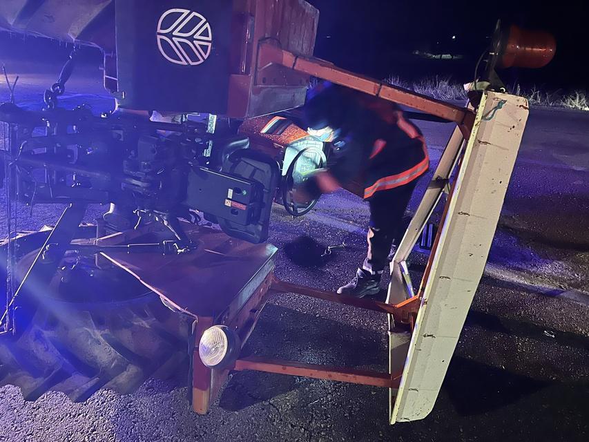 Traktör ile otomobil çarpıştı: 2 yaralı