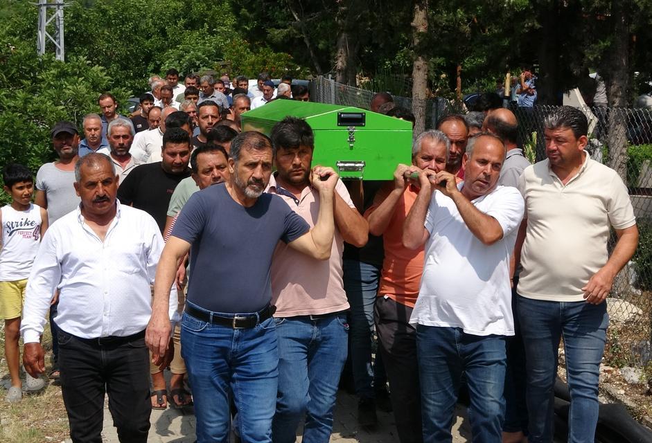 MERSİN'DE ACI OLAY: DOĞUM GÜNÜNDE HAYATINI KAYBETTİ, NİKAH GÜNÜ DEFNEDİLDİ
