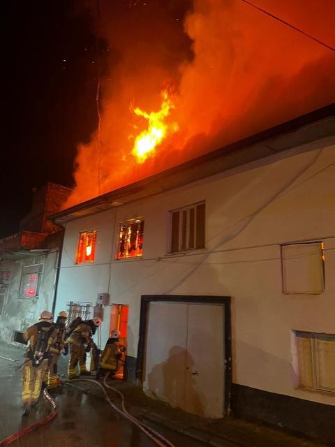 30 yaşındaki genç yanarak can verdi