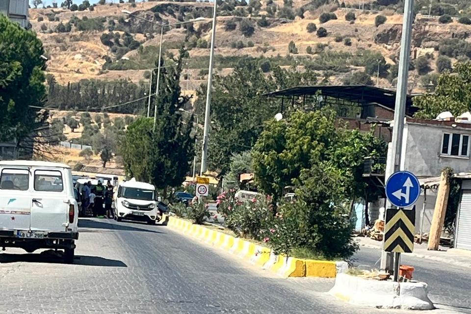 Aydın’da motosiklet sürücü ile kızı yaralandı