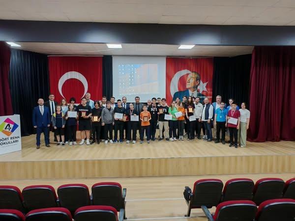 Aydın’ın dehaları ödüllerini aldı
