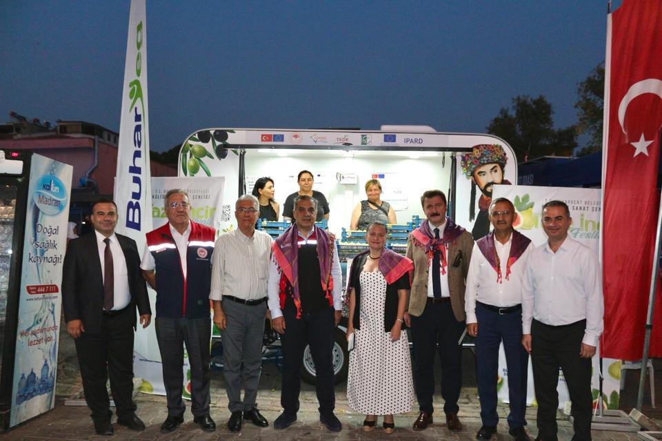 BUHARKENT YEREL EYLEM GRUBU, İLÇENİN SEMBOLÜ TAZE İNCİRİ TANITTI