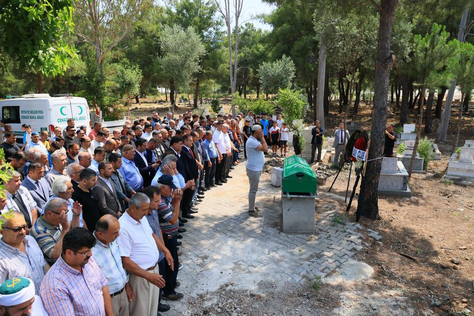 Depremde hayatını kaybeden Afranur, Fethiye'yi gözyaşlarına boğdu