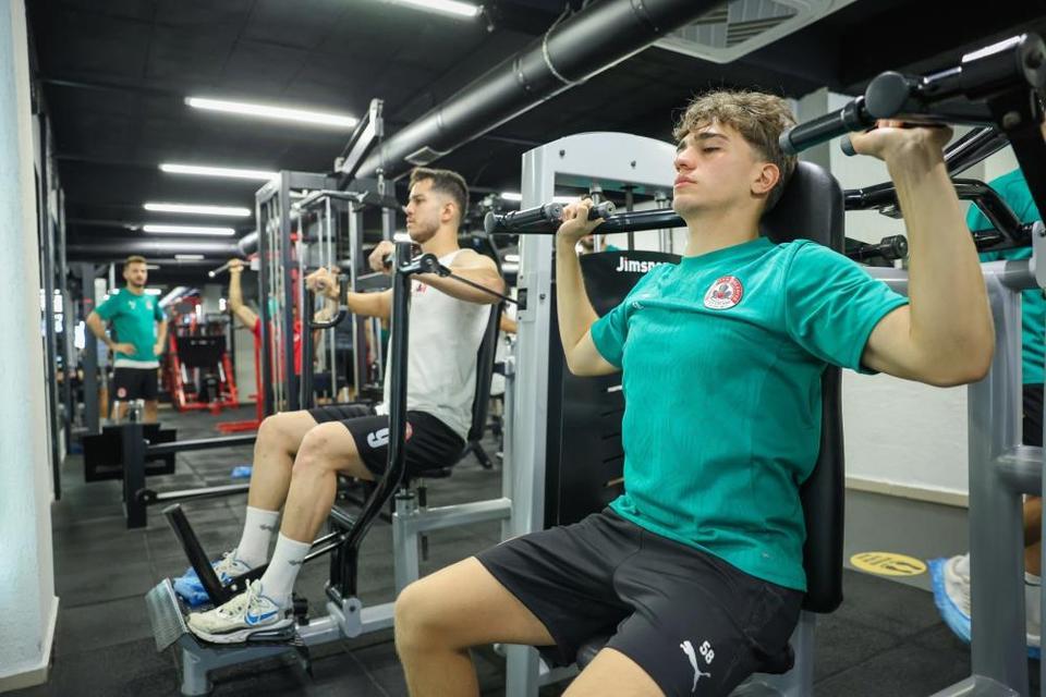 İncirliova Belediyespor güne salon çalışmasıyla başladı