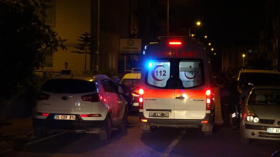 Komşuların apartman bahçesinde portakal koparma tartışması kanlı bitti