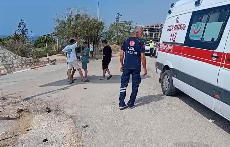 OTOMOBİLİYLE KAZA GEÇİREN POLİS, HAYATINI KAYBETTİ