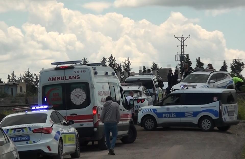 Öğrenci servisine tren çarptı: Çok sayıda öğrenci yaralandı