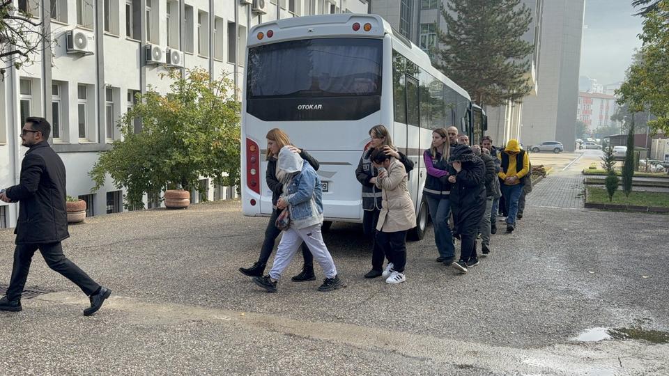 Fuhuş çetesi çökertildi