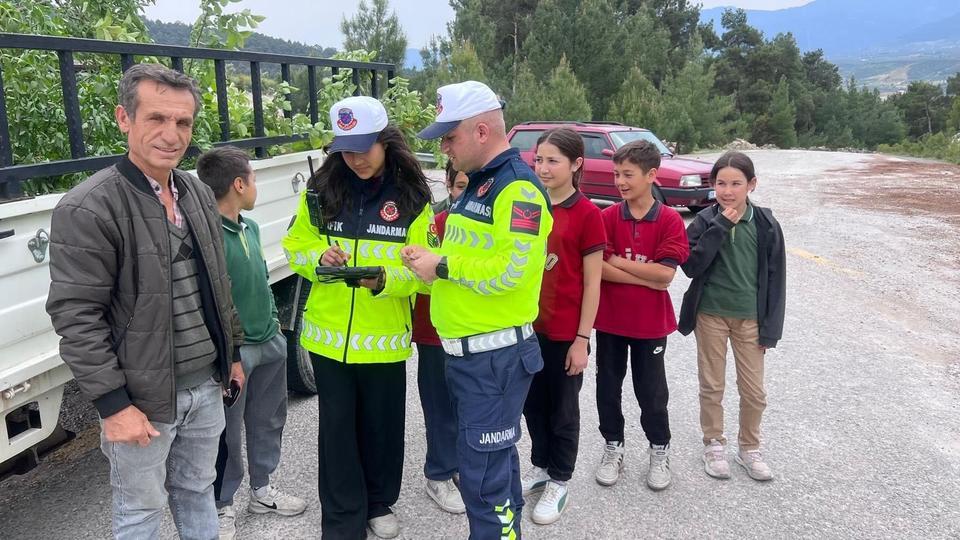 Aydın’da minik jandarmalardan denetim