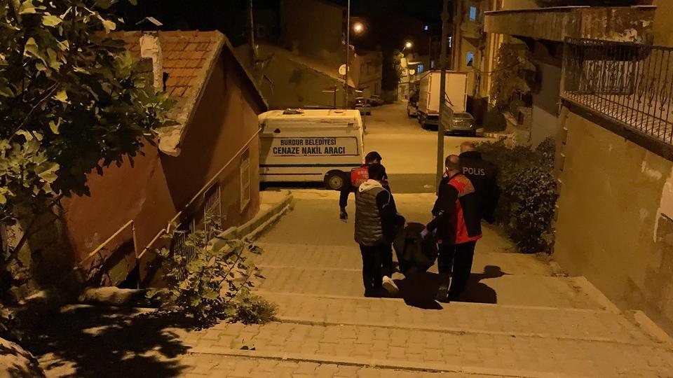 2 GÜNDÜR HABER ALINAMAYAN ADAM EVİNDE ÖLÜ BULUNDU